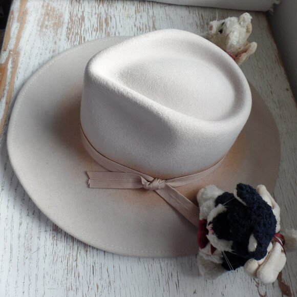 Free People Distressed Ivory Ribbon Bow Wool Hat Ale Alessandrea - Picture 3 of 8